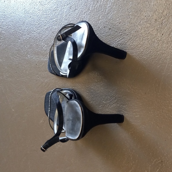 Jacqueline Ferrar Black and Bling Strappy Heels - Picture 11 of 11